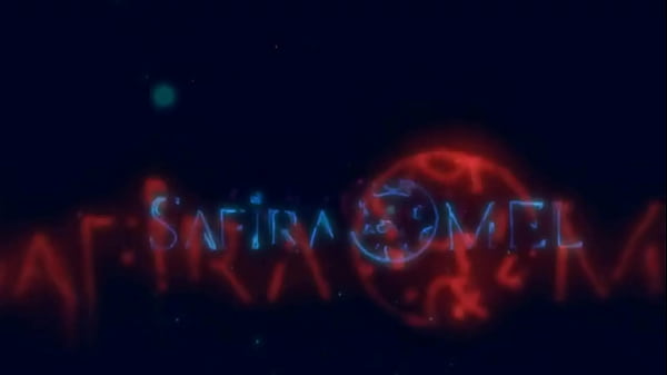 Image Ele me chamou para comer fruta e acabou comendo minha bucetinha no meio do mato.