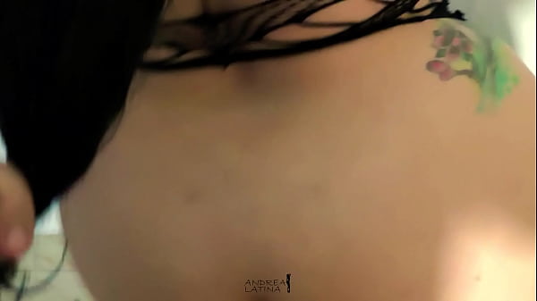 Image Delicious ass in tights