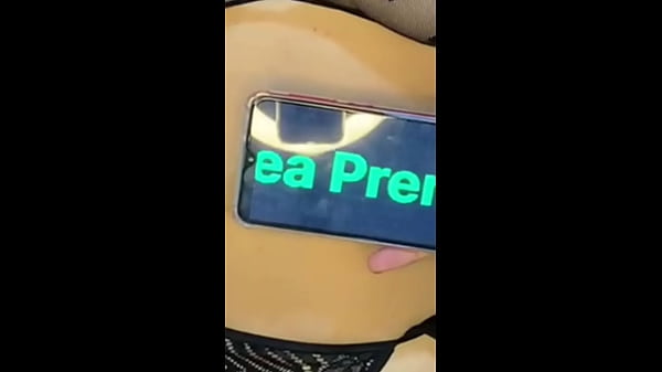 Image Encontrei uma latina da bunda grande no Tinder. Ela &eacute_ sua namorada? Amador - Caseiro - Brasileira - Gostosa - Dedo no cu