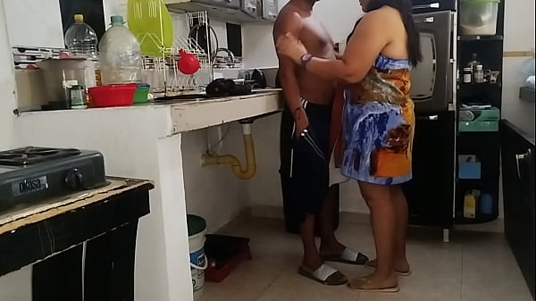Image Mi vecino descubri&oacute_ que me acuesto con su hermanastro, as&iacute_ que ahora tengo que apaciguarlo dej&aacute_ndolo que me folle el culo y lo llene de semen para que no se lo cuente a mi marido