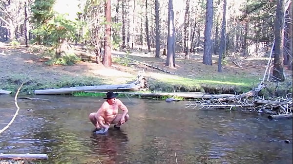 Image Simscristian05 - update #345 - BATHING NAKED AT CAMP - Dec 05, 2025
