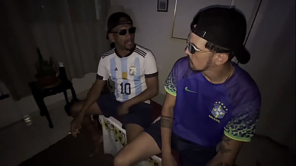 Image O MACHOS MANDRAQUE CASADOS FORAM ASSISTIR O FOGO DO BRASIL X AGENTINA E ACABOU COM MUITA PUTARIA E ORGIA (TEASER)