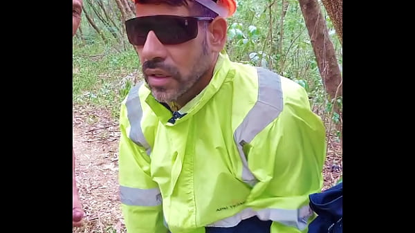 Image ENGENHEIRO AGR&Ocirc_NOMO FOI COMIDO PELO NEG&Atilde_O NA TRILHA