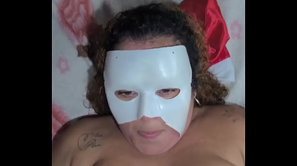 Image mais uma gr&aacute_vida no natal se vestiu bem para mamar gostoso o ator.