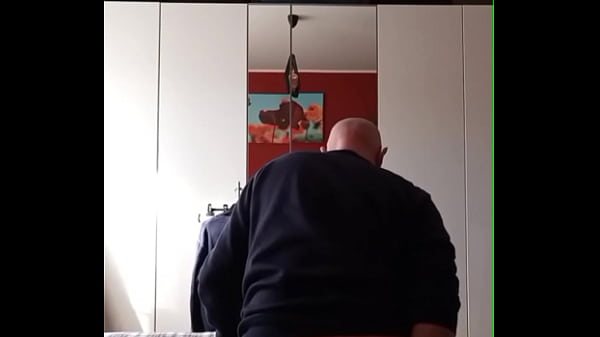 Image Ops68ops come sempre con un dildo nel culo