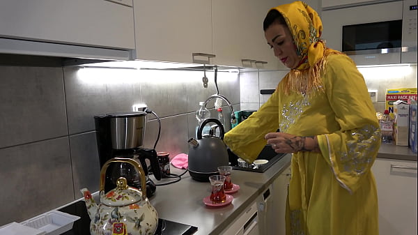 Image Horny Stepson Fucked His Big Ass Arab Stepmom In Hijab