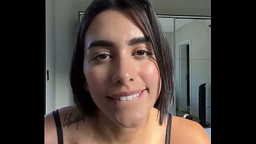 Image Perfect brunette masturbates and squirts yummy pussy juice!