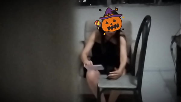 Image She wanted to seduce a stranger on Halloween night!