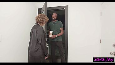 Image Delivery Coffee & BBC Service! Sara Jay Fucks Hollywood C4sh!