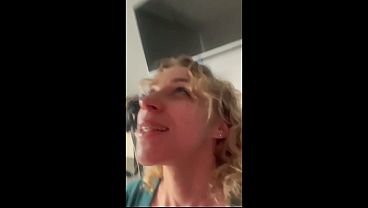 Image Je baise et me fais remplir ma petite chatte par mon moniteur d'auto &eacute_cole