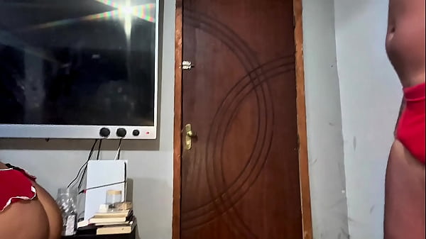Image Dando piru de Natal pra mam&atilde_e noel.