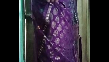 Image Indian Gay Crossdresser Bottom Gaurisissy showing her big boobs in purple saree
