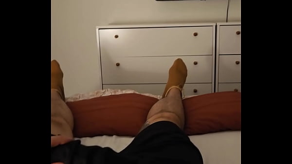 Image BRINCANDO COM O MEU PENIS ANTES DE DORMIR