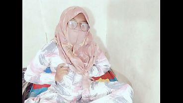 Image Tante sexy Indonesia viral colmek pakai botol