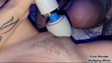 Image Making Quebec Pornstar Alice Wonder Squirt For St. Valentine's Day!