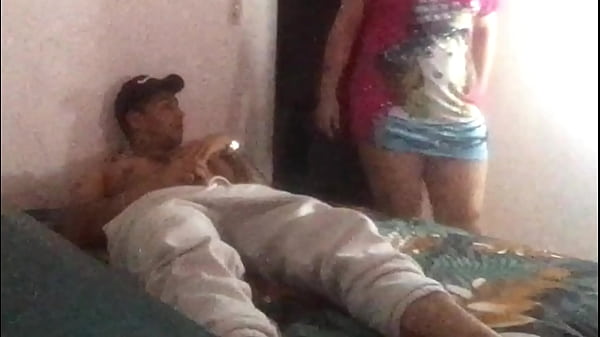 Image QUE LOCO!!!! ME ESTABA GRABANDO UNA PAJA, Y ENTRA LA MUJER DE MI HRMANO