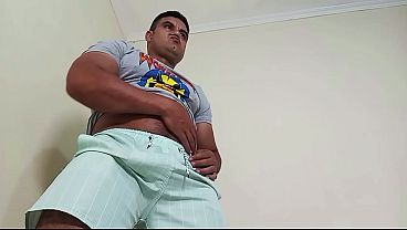 Image YURI GA&Uacute_CHO - URSO PARRUDO FICOU SOZINHO E FOI FLAGRADO TOCANDO PUNHETA NA INTERNET - GOZADA FARTA
