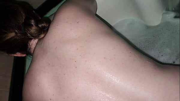 Image Pareja caliente tiene sexo en el jacuzzi