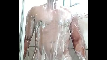 Image YURI GA&Uacute_CHO - DUCHA QUENTE COM PARRUDO DOTAD&Atilde_O CHEIO DE TES&Atilde_O NA CACETA DURA