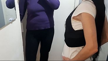 Image I stuck my tongue all the way into her pussy and fucked her until she cummed (dirty sex with a courier with conversations)