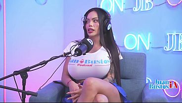 Image HENTAI Doll NikoleLove fills her INCREDIBLE BIG TITS with oil and goes wild masturbating wildly!