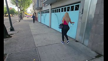 Image Se la mamo en el elevador a un fan que conoc&iacute_ en la calle.