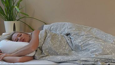 Image Morning Heat &mdash_ A Real Couple Wakes Up Together