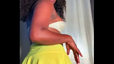 Image MORENA CULONA ESTA MUY CACHONDA Y QUIERE PROBAR UNA VERGA