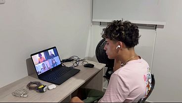 Image Mi mejor amigo me folla muy fuerte mientras el cornudo de mi marido hace un trabajo.
