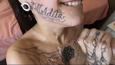 Image Garganta profunda e socada na bucetinha rosa