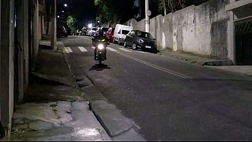 Image Minha esposa fodeu o cuzinho com o entregado na minha frente, sou um corno conformado!