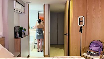Image I masturbate on the sly of my Latina Milf stepmom while she changes her panties in the bathroom at home!
