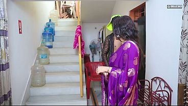 Image Desi Mallu Bhabhiji Fucked by a Stranger Boy Harcore Outdoor & Stairs ( Hindi Audio )