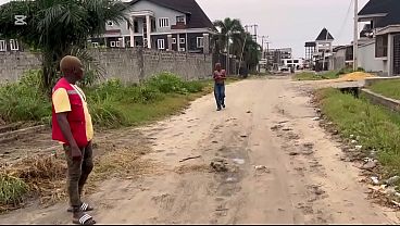 Image LEKKI BANGERS: POLICE OFFICER FUCKING A STRANGER