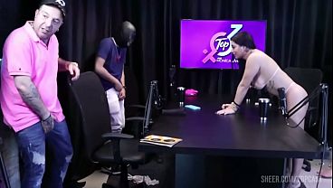 Image Neg&atilde_o Pauzudo, fudeu 2 casadas de uma vez ao vivo. Lucas Ferraz, fudeu a mOnica Lima e a Nayra novinhos da imperium ao vivo para todo mundo.