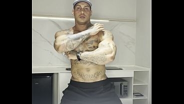 Image DL STRAIGHT MAN FUCKS AMERICAN DADDYBLACK