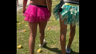 Image Carnaval: foi em cima da &aacute_rvore, no meio do bloco tomando na buceta e engolindo porra de desconhecido