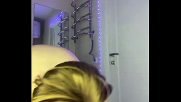 Image Double penetrating and squirting on cam with jucielussie