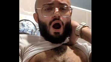 Image RISKY GYM SOLO: Intense Session in the Public Bathroom (Adrenaline Rush)