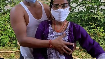 Image Indian pados ki bhabhi ki desi style mein gand Mari