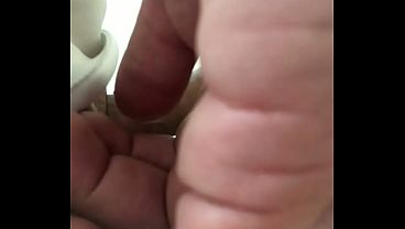 Image Chamei o marido de aluguel e fodi com ele. Precisei de um marido de aluguel, quando vi trabalhando fiquei cheia de tes&atilde_o, n&atilde_o aguentei e paguei o servi&ccedil_o fudendo gostoso, o corno nem sonha.