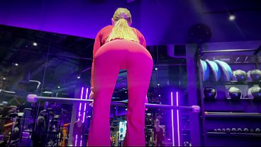 Image Gym Girl Loves to Suck Dick After Workout