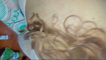 Image Travesti con peluca rubia natural, malla y tacones es follada por la gruesa vergota de un negro que le destroza el culo y lo hace gritar de placer Parte 1