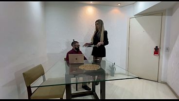 Image MINHA SECRET&Aacute_RIA VEIO ME PEDIR UM AUMENTO E EU DEI EM TROCA DE ELA TRANSAR COMIGO E ELA ACEITOU - COMPLETO NO RED - EVEZZINI
