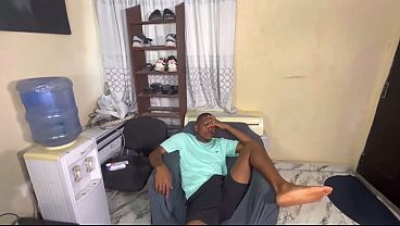 Image LEKKI BANGERS: I TRAVELLED FROM LONDON TO NIGERIA TO SEE MY LONG TIME BOYFRIEND