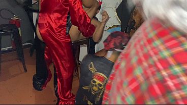 Image Orgia real com Bareback entre homens em fantasias do Hallowen