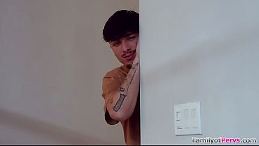 Image Put your dick in while I vibrate my clit