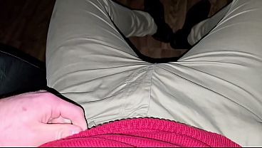 Image Schick gekleideter Daddy in Lederschuhen wichst nach Feierabend - PhantomGentX
