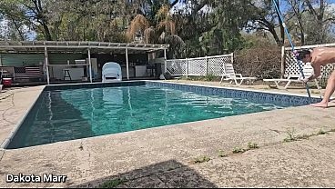 Image Naked Pool Girl