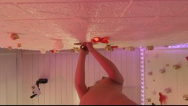Image It seems to like her rhythm. Sheer MisssVikki